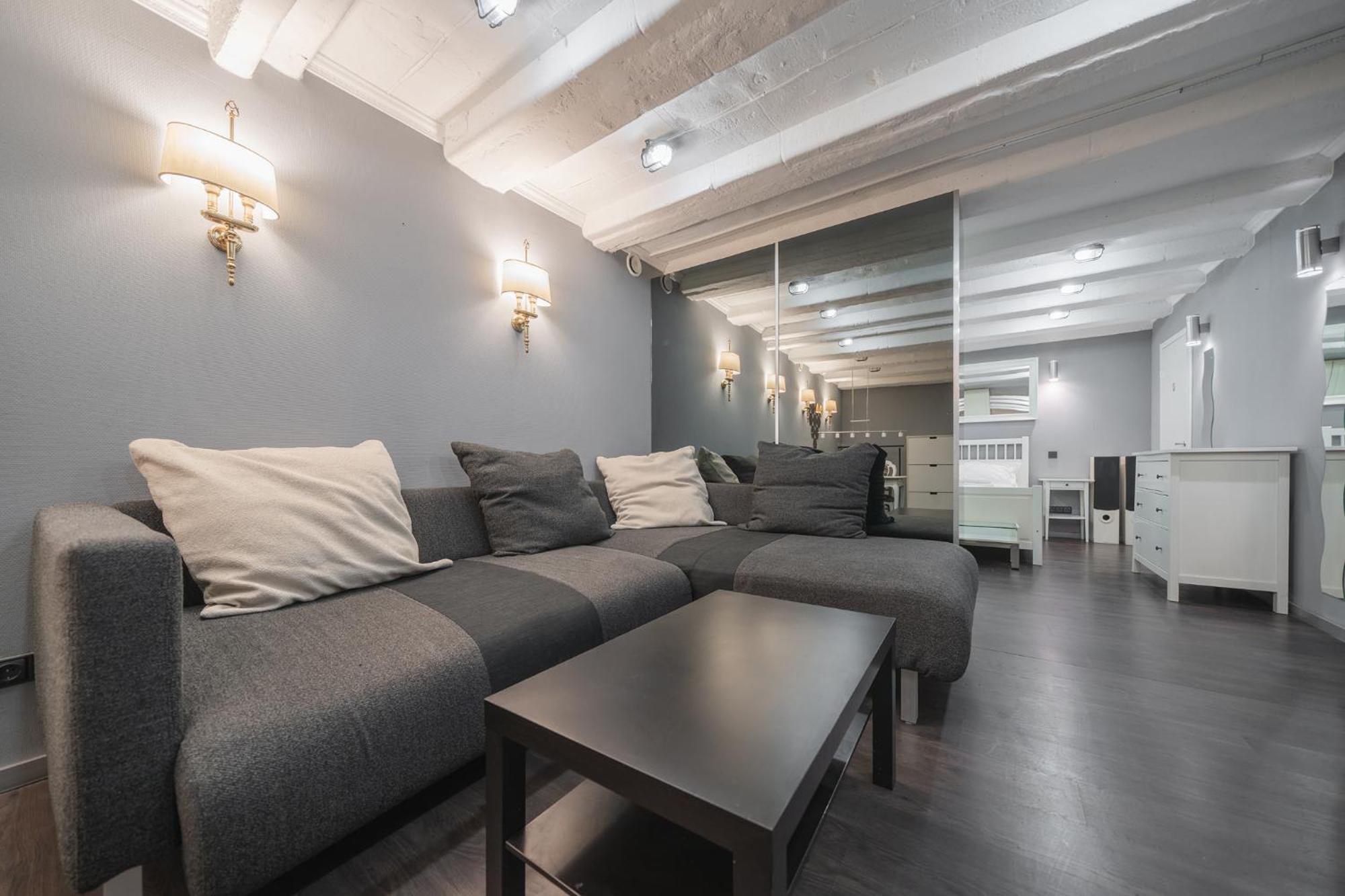 Islandijos Self Check-In Basement Apartments VNO Esterno foto