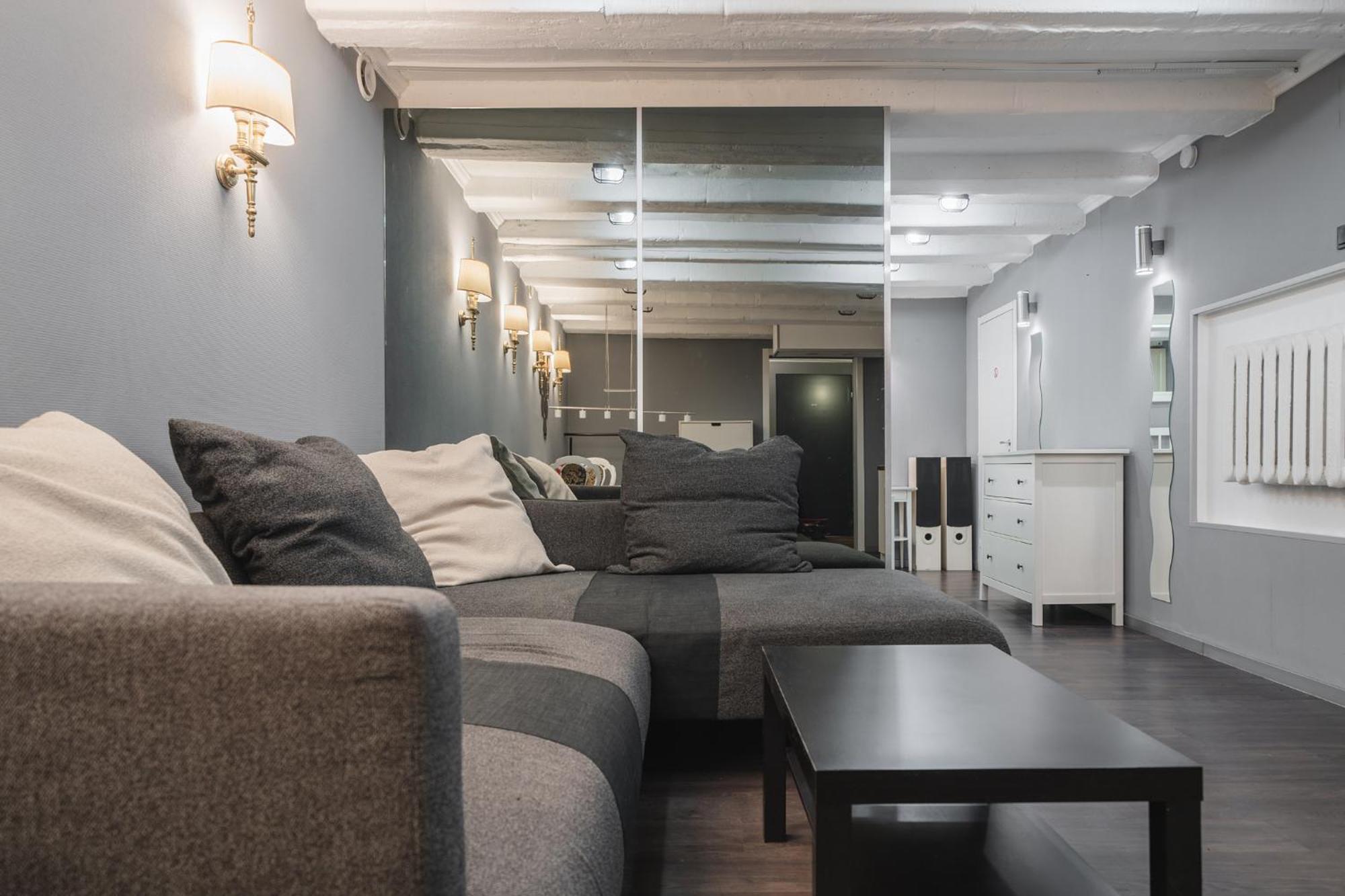 Islandijos Self Check-In Basement Apartments VNO Esterno foto